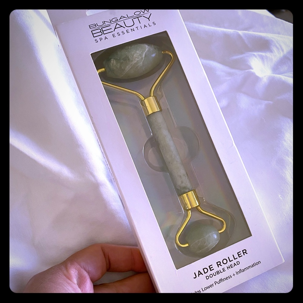 Brand new jade roller